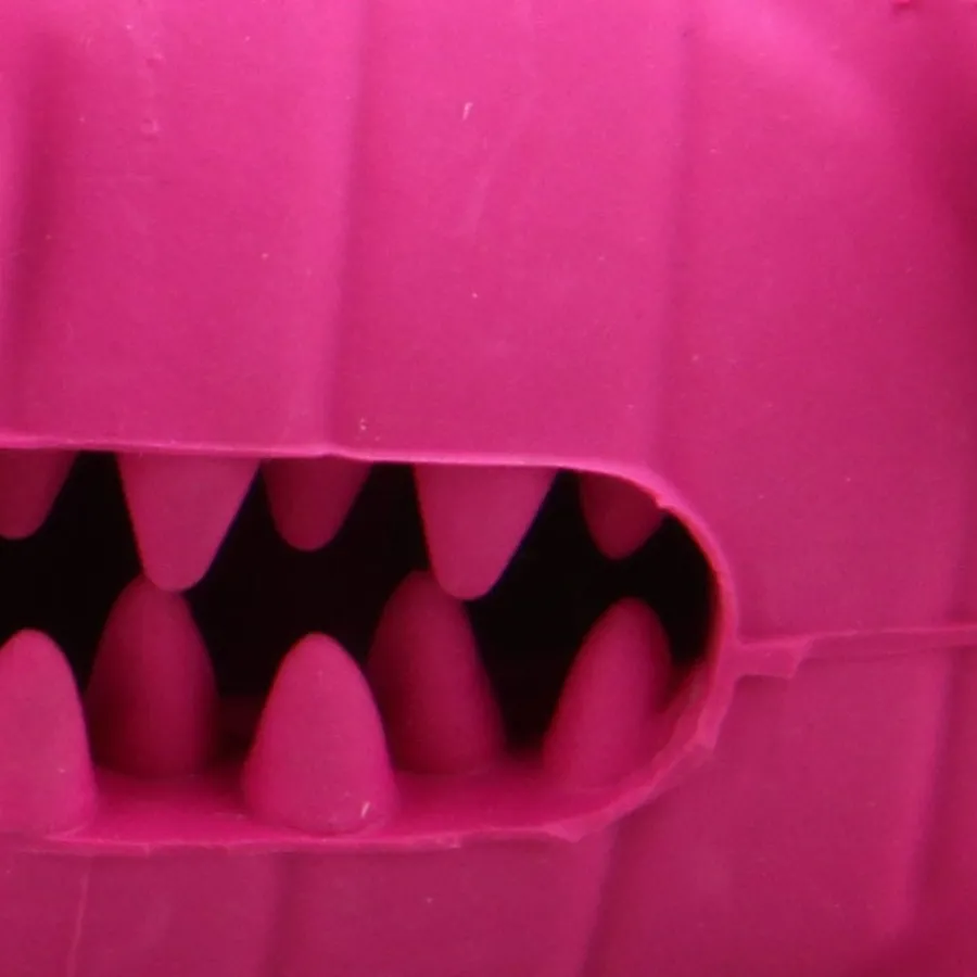 Tootoy! Chew Dino Treat mordedor portasnacks para perros Sale