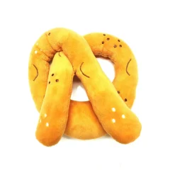 Tootoy! Comfort Baked Pretzel Cuddler peluche con sonido para perros Discount